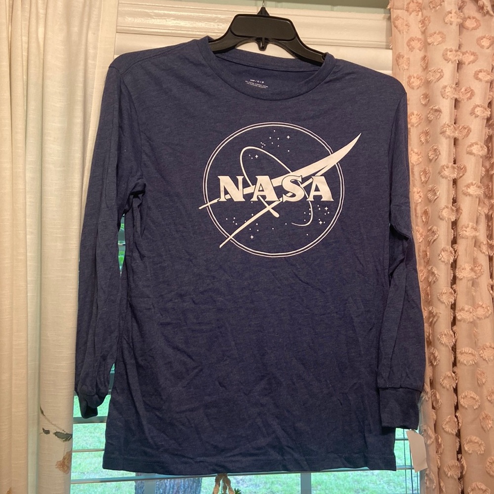 NWT NASA long sleeved t-shirt